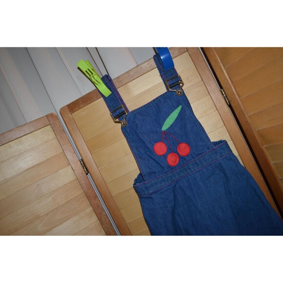 Vintage Girls Dress Overalls Prairie with Cherries - Picture 2 of 6